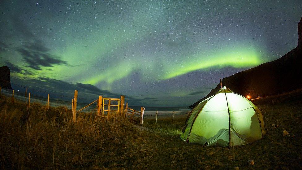 He camped out with Norwegian photographers Mats Andreassen Grimsæth and Emil Kjos Sollie