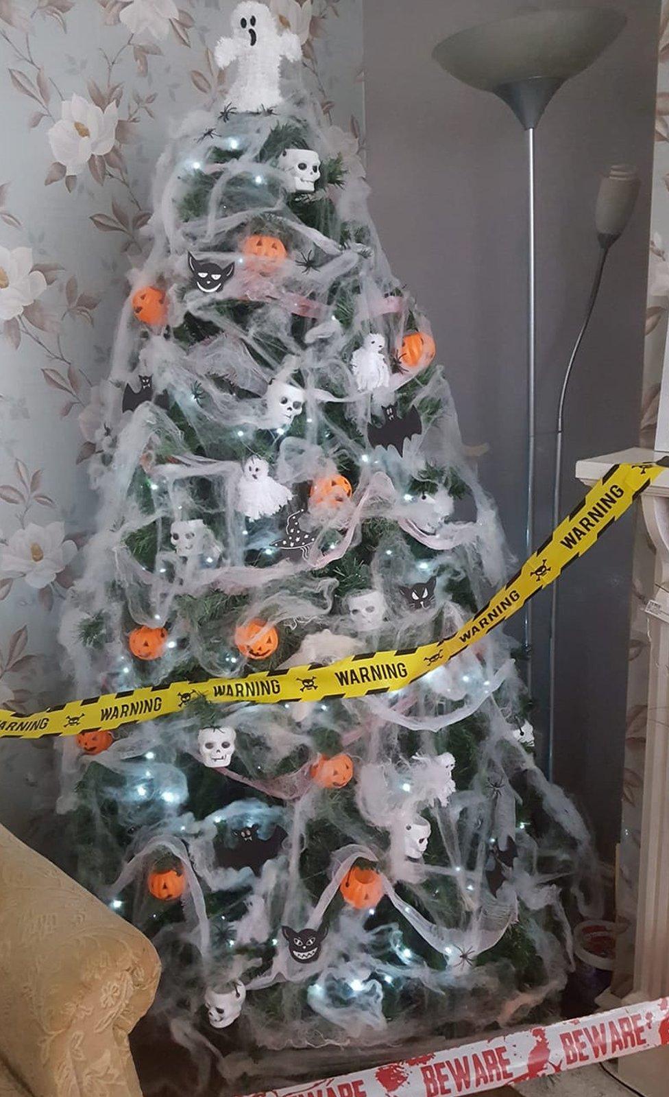 Halloween tree