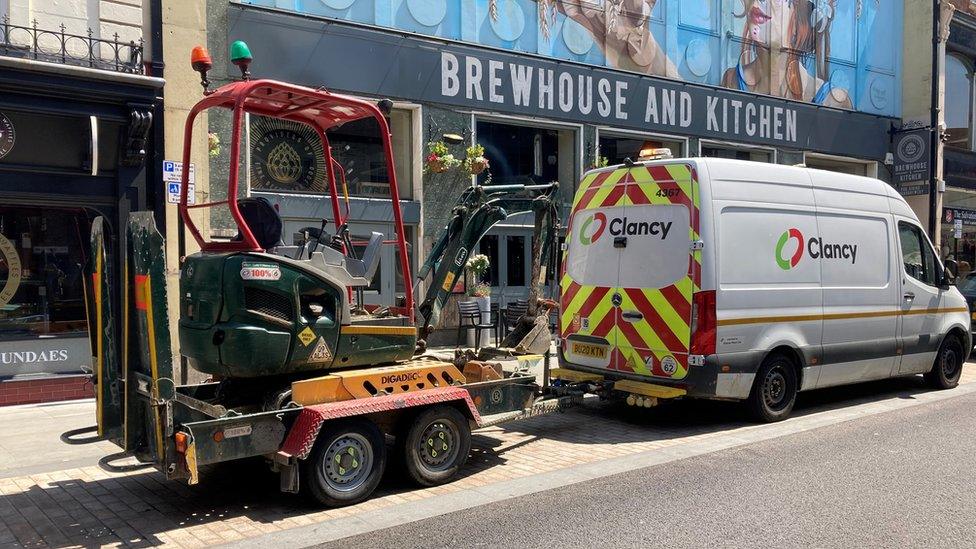 Workman on Bedford High Street