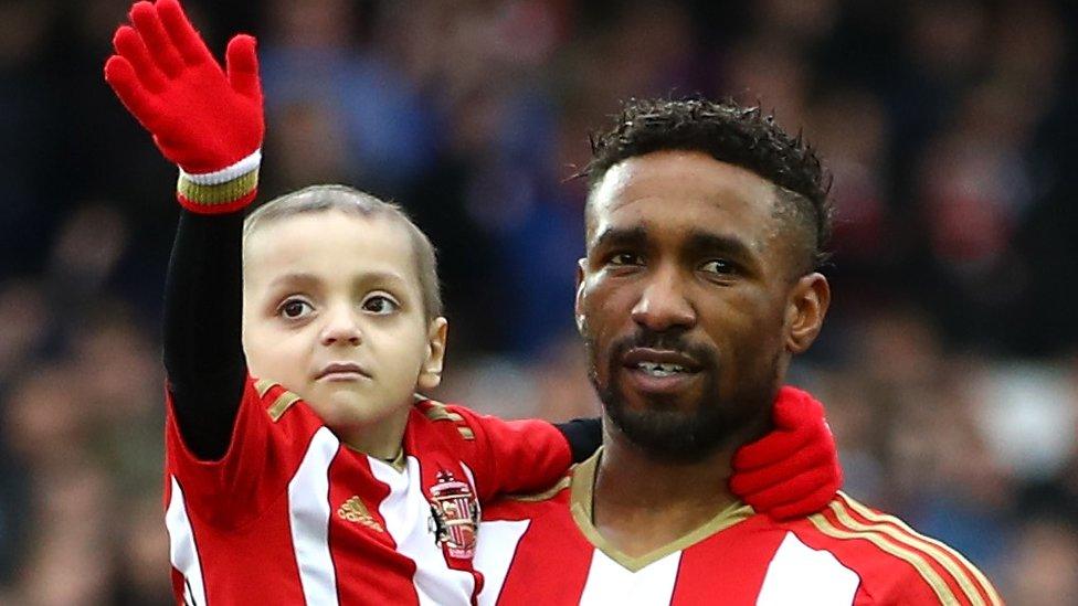 Bradley Lowery with Jermain Defoe