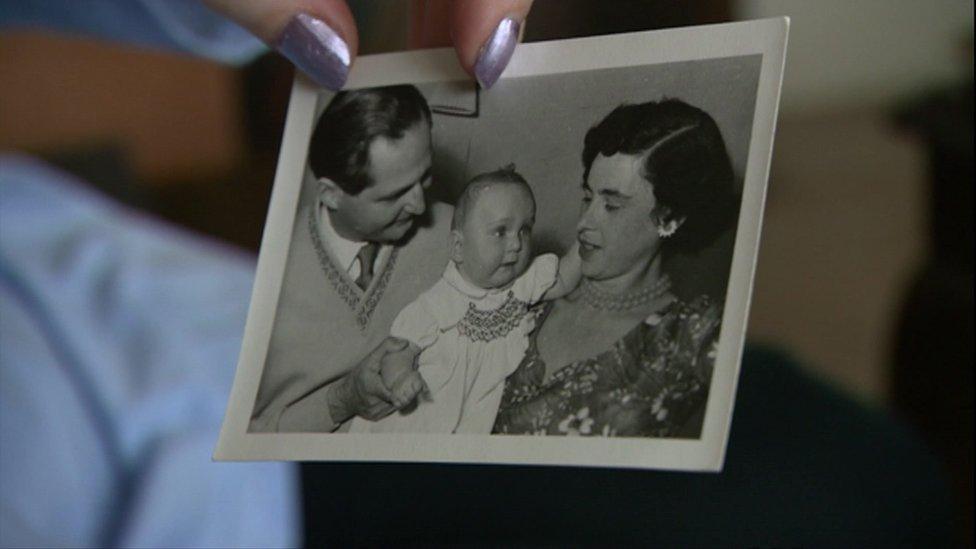 Jacqueline Boronow-Danson as a baby with her parents