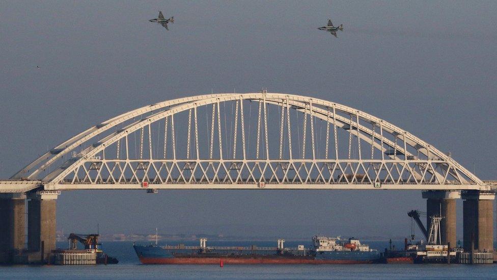 Kerch bridge, 25 Nov 18