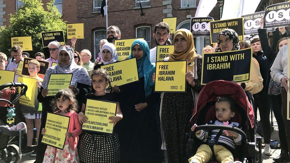 In August 2017, family and friends protested outside protest outside the Egyptian embassy in Dublin on the fourth anniversary of his incarceration