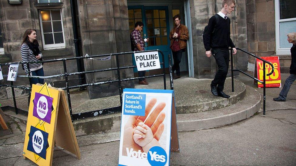 polling place in 2014 referendum