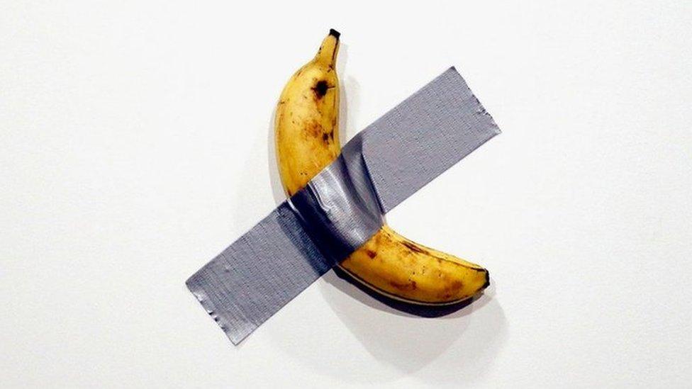 banana-tape.