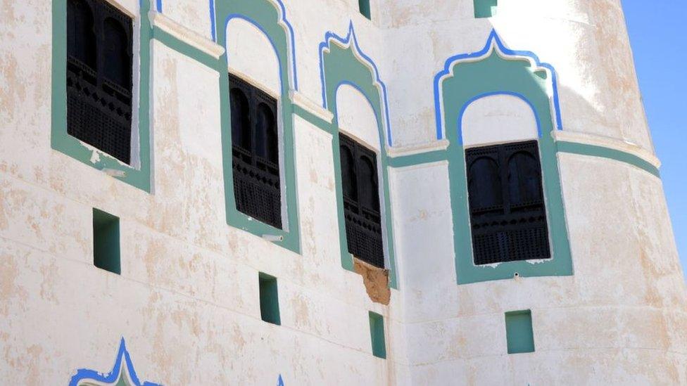 Damage to the mud-brick Seiyun Palace in Hadramawt province (15 October 2020)