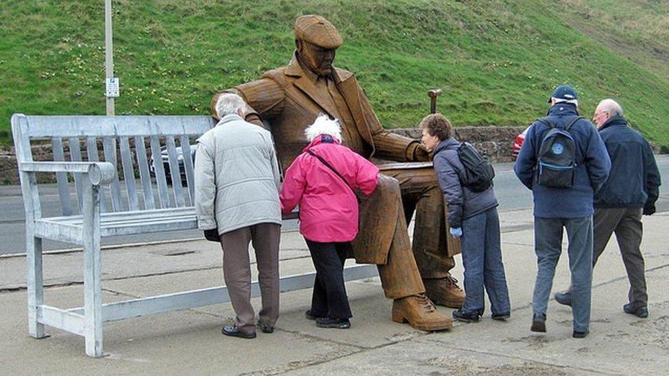 Sculpture by Ray Lonsdale on display in Scarborough