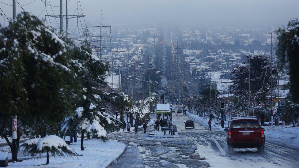 Area covered in snow in Santiago, Chile, 15 July 2017