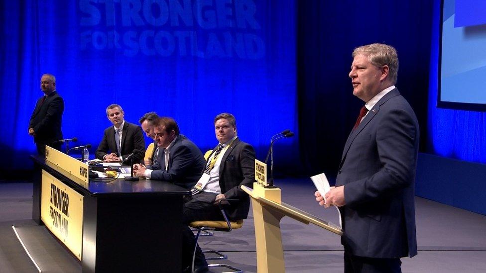 Angus Robertson