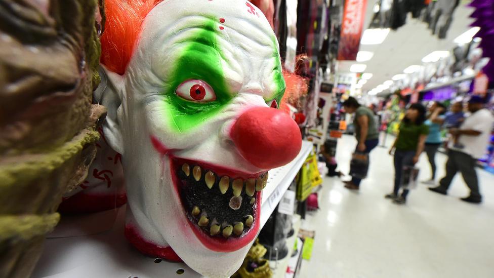 Clown on sale Halloween mask