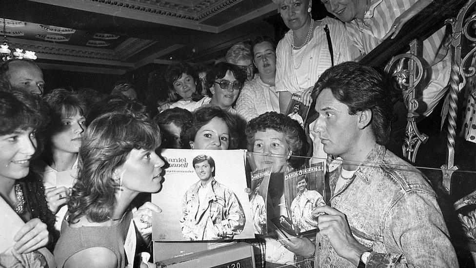 Daniel O'Donnell on stage in the Gaiety Theatre, Dublin, Ireland, May 16, 1988. (Part of the Independent Newspapers Ireland/NLI Collection) (Photo by Independent News and Media/Getty Images)