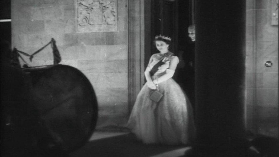 Pathe footage of the Queen as the drummers play