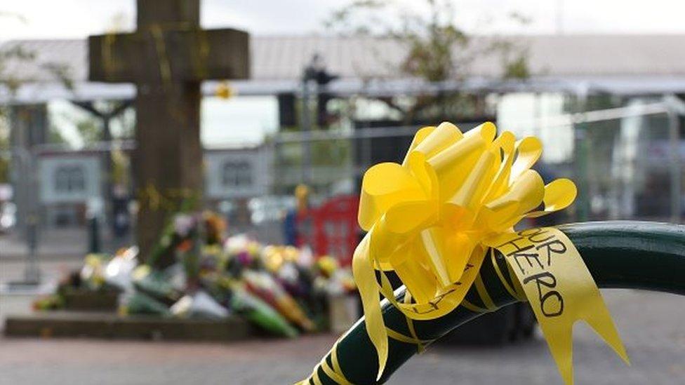 Yellow ribbons in tribute to Alan Henning