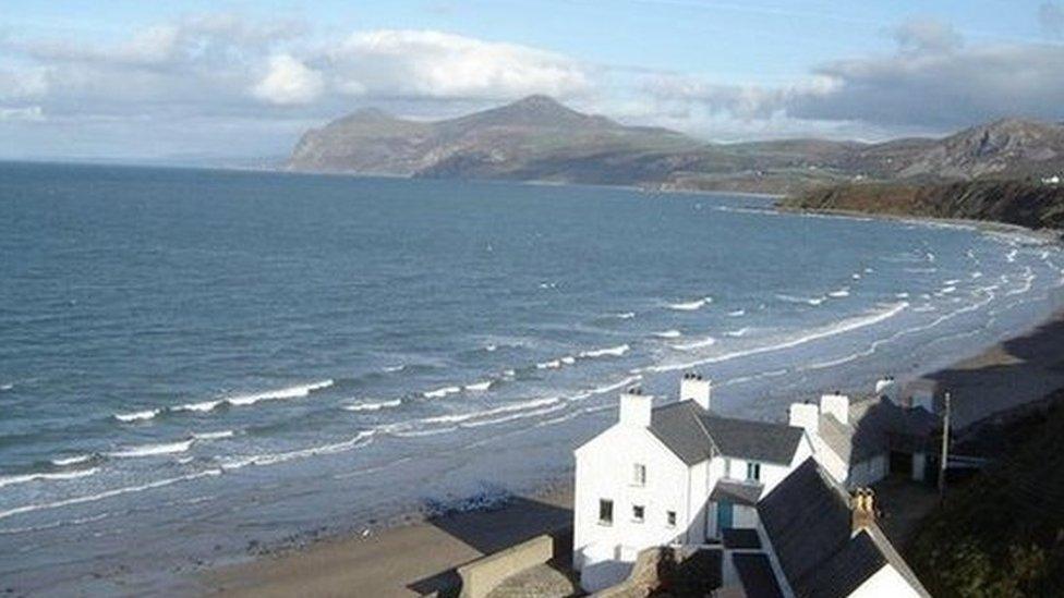 Morfa Nefyn beach