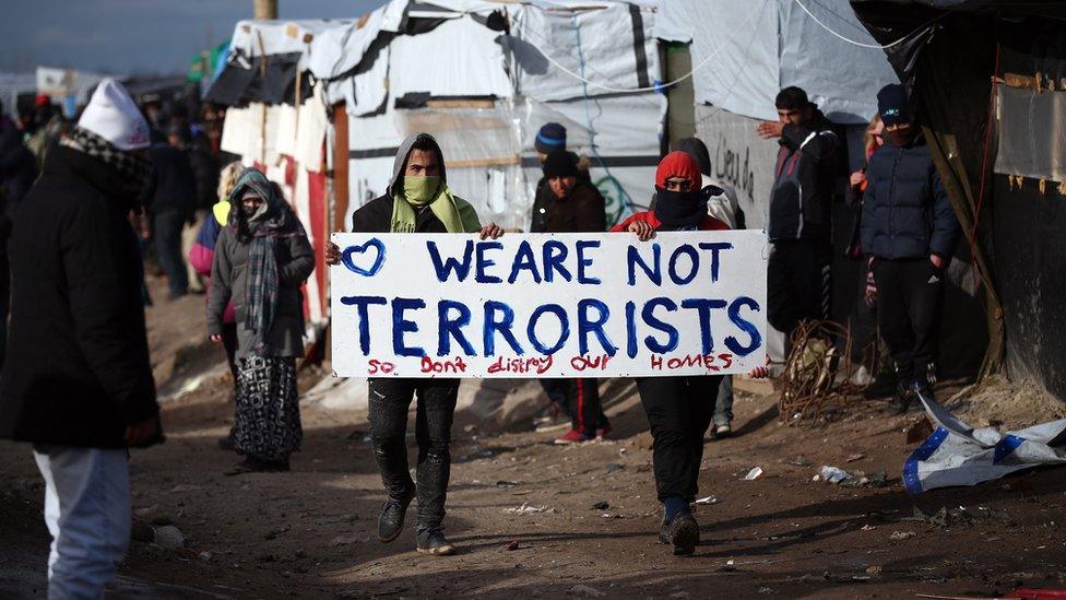 Migrants at the Calais migrant camp (29/02/16)