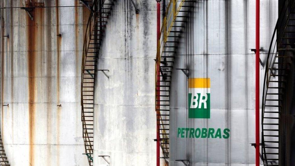 The logo of Brazil's state-run Petrobras oil company is seen on a tank in Cubatao, Brazil (12 April 2016)