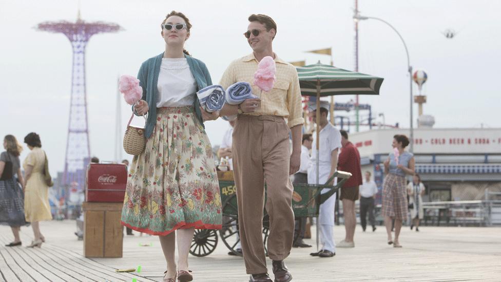 Saoirse Ronan and Emory Cohen