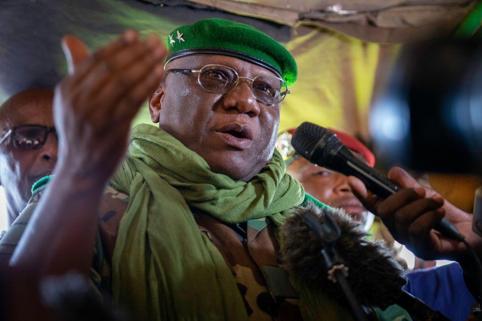 Assoumane Harouna speaks at a rally