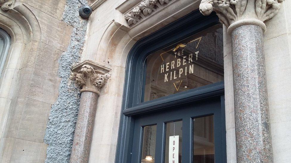 Herbert Kilpin bar