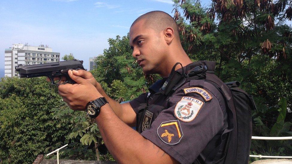 Rio police officer