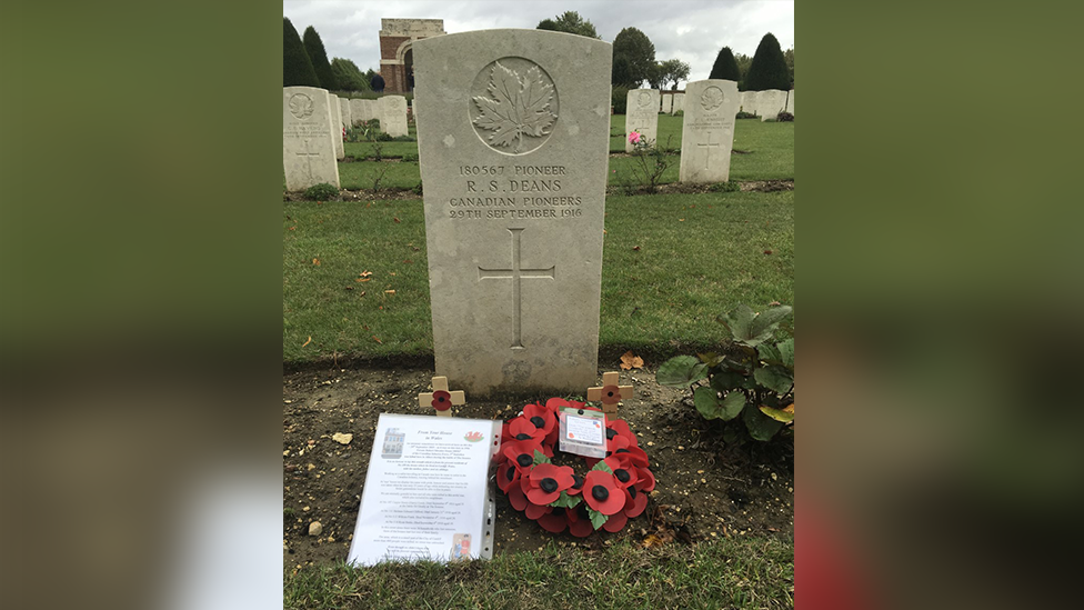 The grave of Pte Robert Silvester Deans