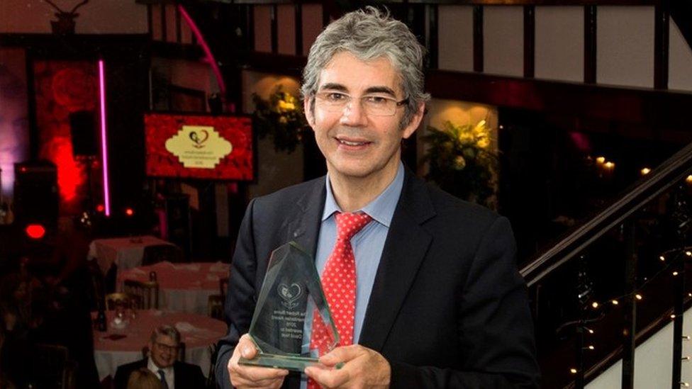 Dr David Nott