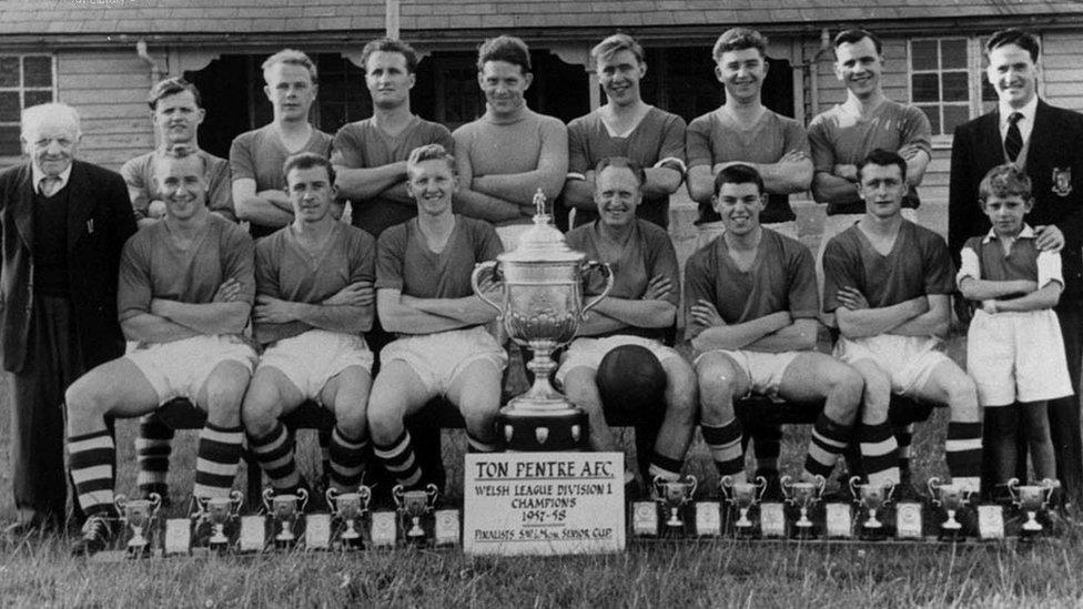 Ton Pentre FC in 1958