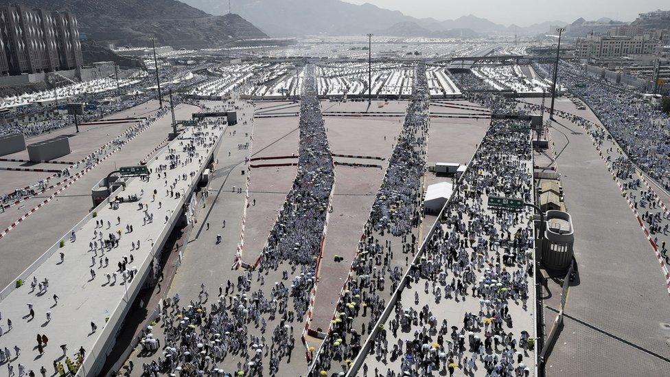 Muslim pilgrims arrive to throw pebbles at pillars during the Jamarat ritual. 24 Sept 2015