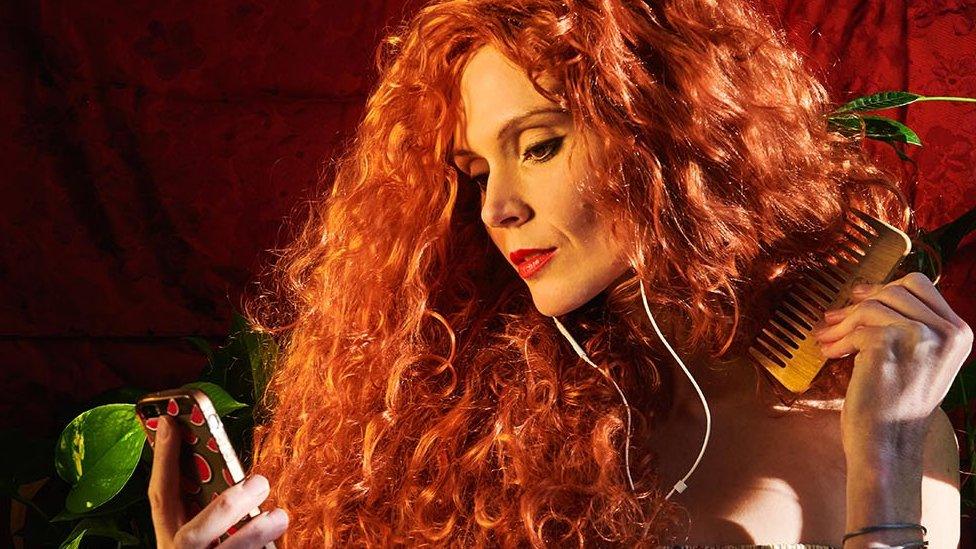 Julia Keil in the role of Lady Lilith by Dante Rossetti