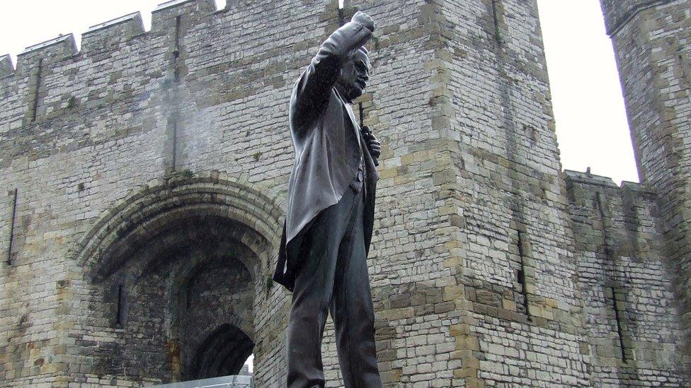 Cerflun David Lloyd George: Caernarfon