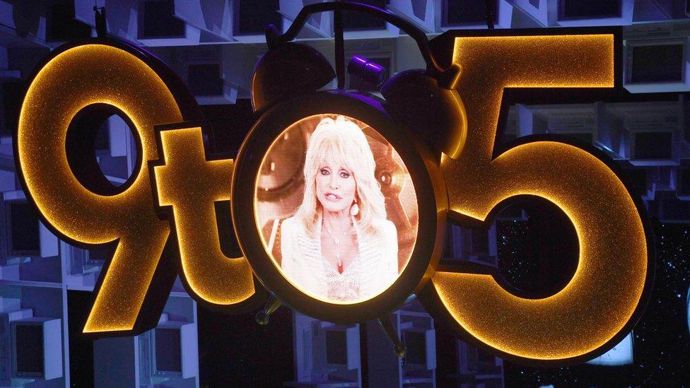 9 to 5 musical set