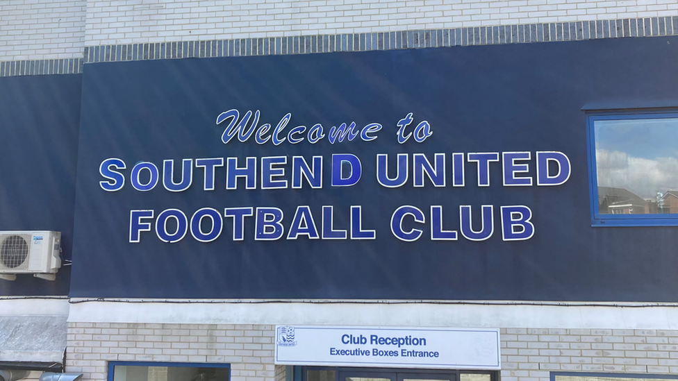 Southend United sign