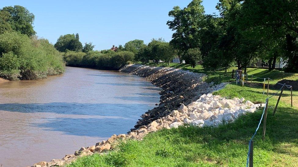 Bank of the river Aire in Airmyn