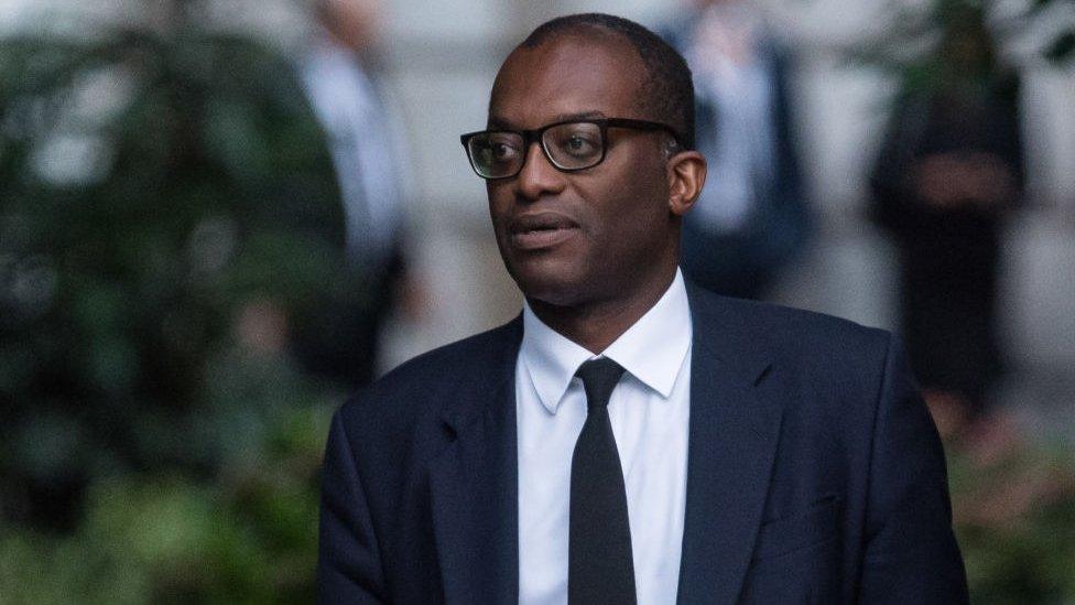 Kwasi Kwarteng, shoulders up image