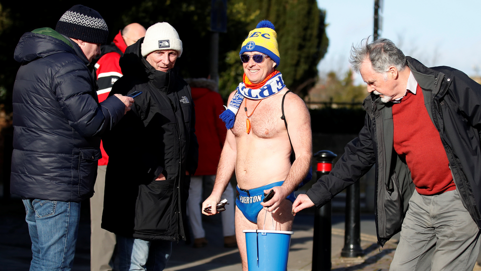 Man donates money to Speedo Mick