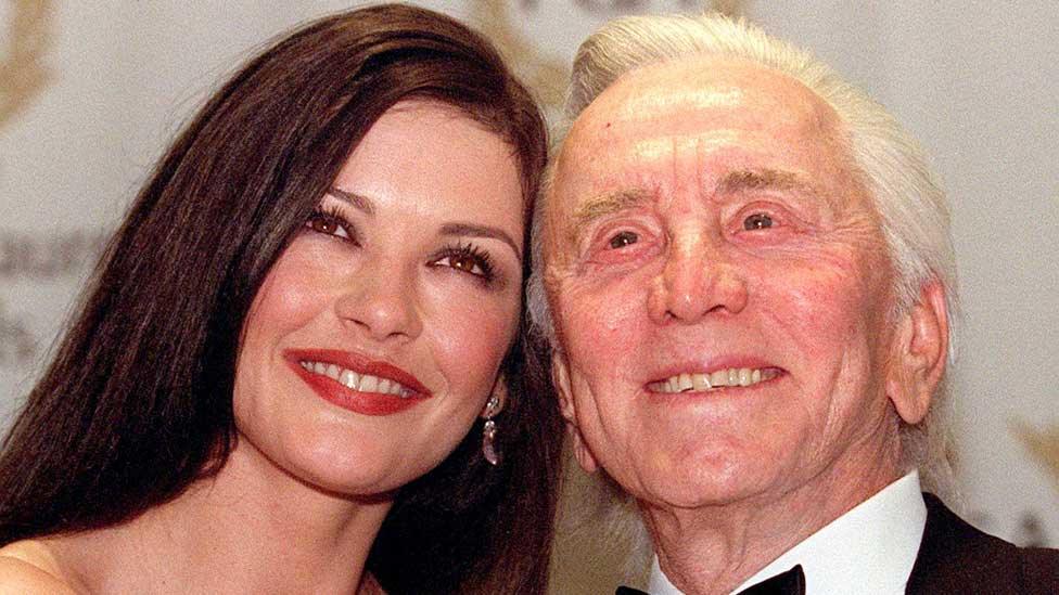 Kirk Douglas with Catherine Zeta-Jones in 2001