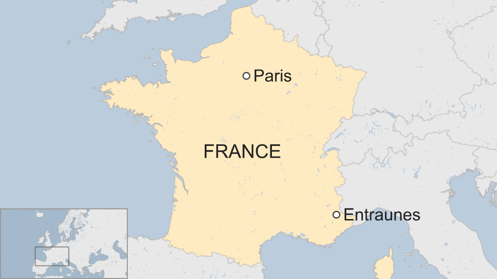 Entraunes and Paris marked on a map of France