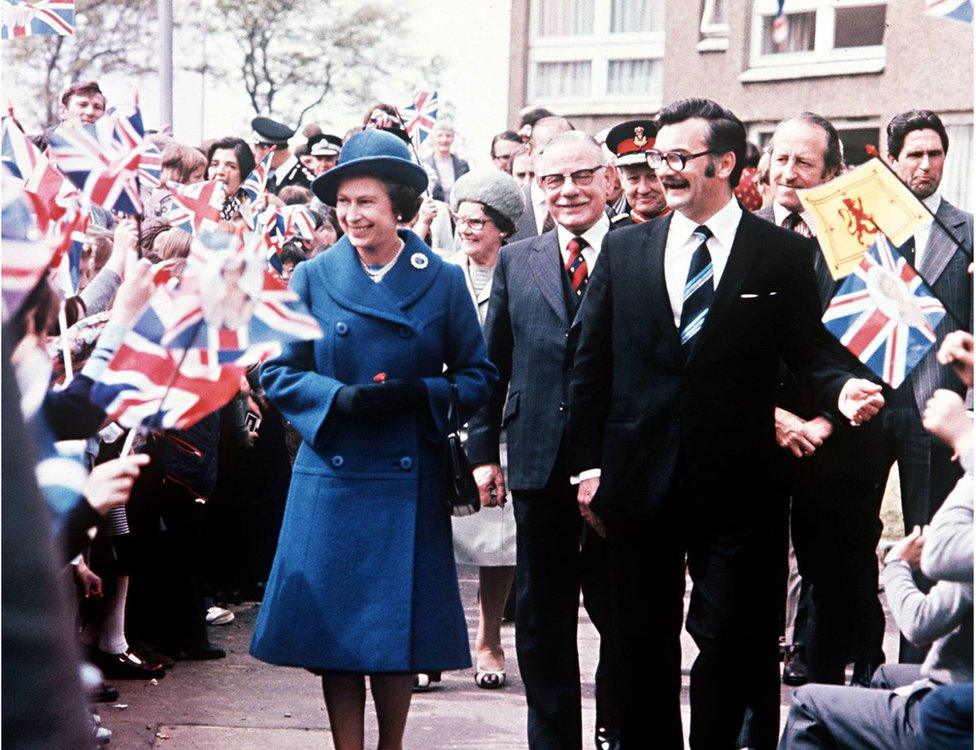 The Queen goes walkabout in the Green Faulds area of Glasgow in May 1977