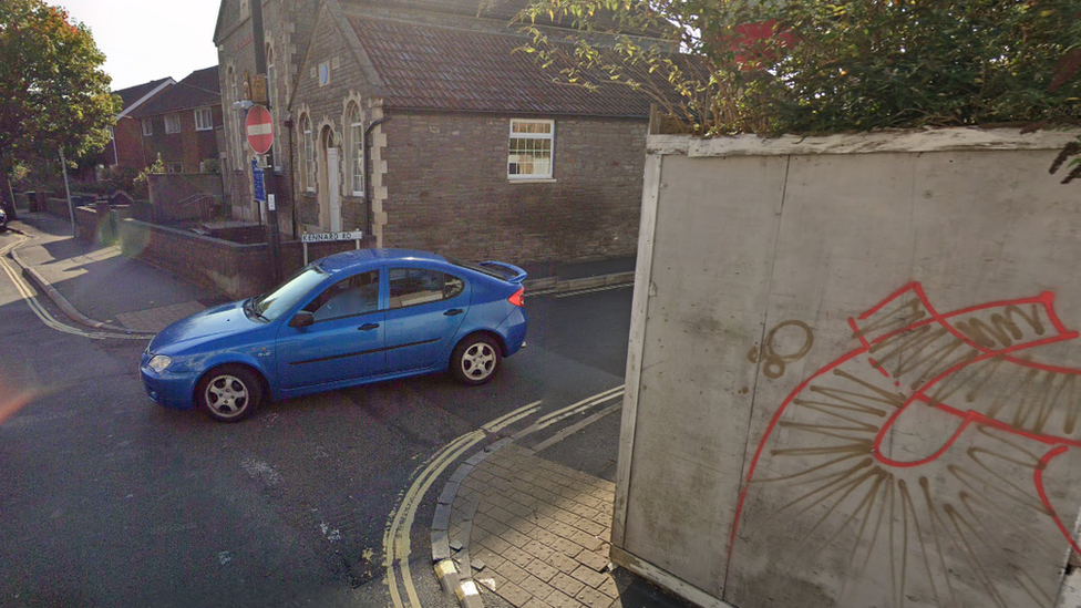 Kennard Road, Kingswood