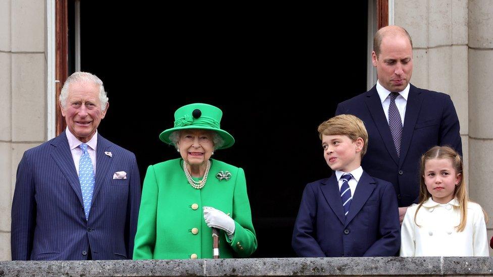 Queen on balcony