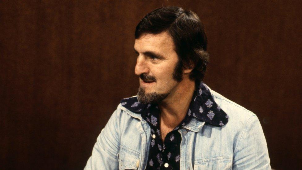 Jimmy Hill, pictured on the Parkinson show in 1976, was involved in releasing Eamonn from his Saudi contract