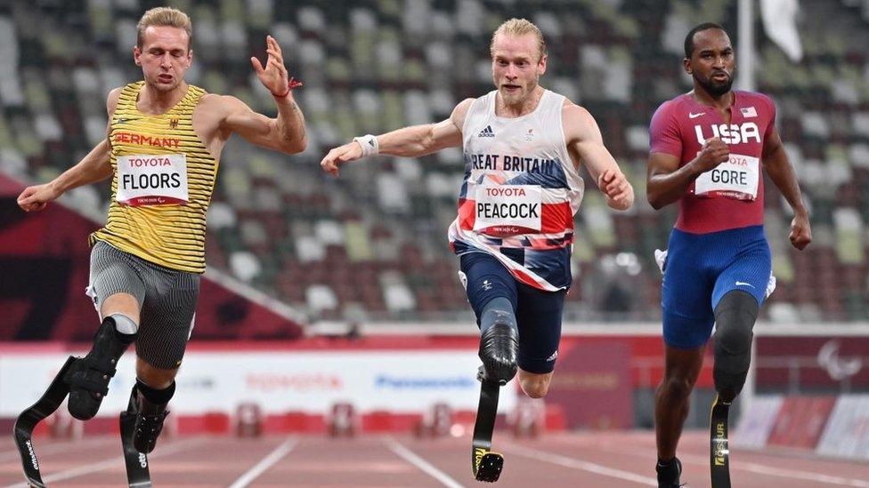 paralympics-g-b-jonnie-peacock-crosses-the-finish-line-in-the-mens-one-hundred-metre-t-sixty-four-athletics-final