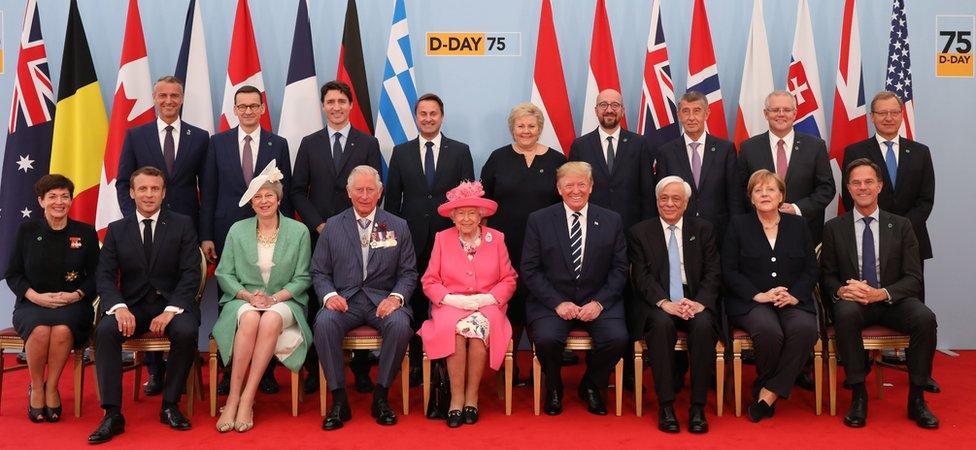 Many world leaders gather for a photo