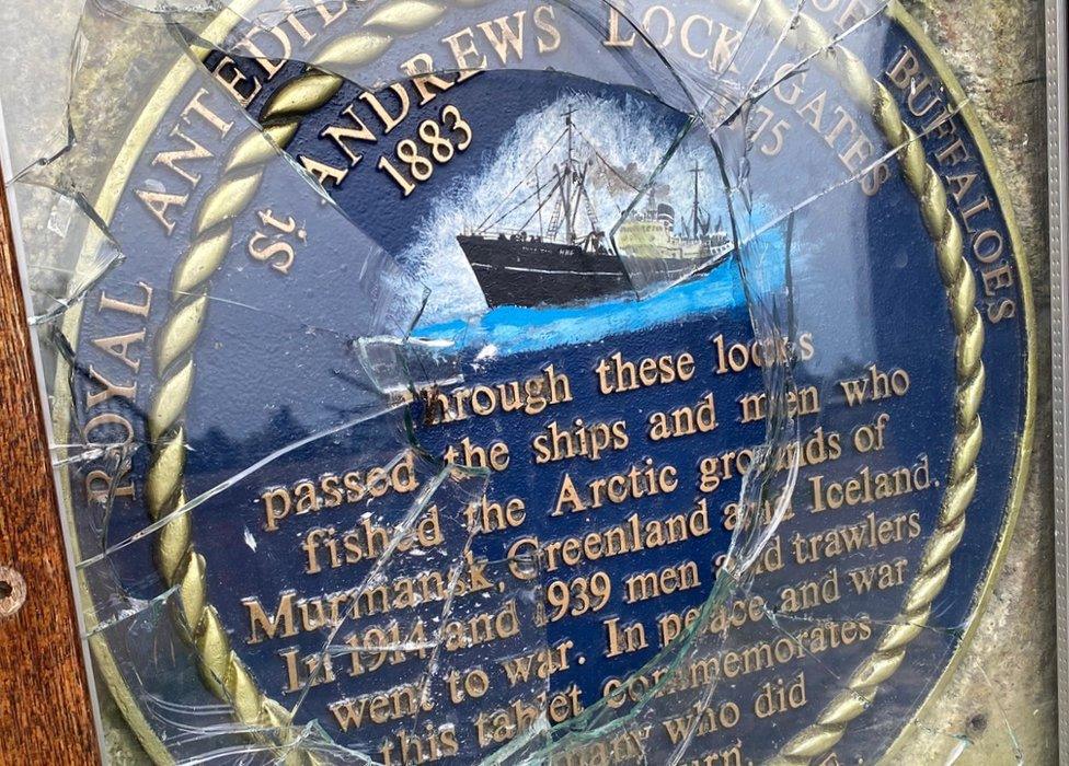 Trawlermen's memorial in Hull