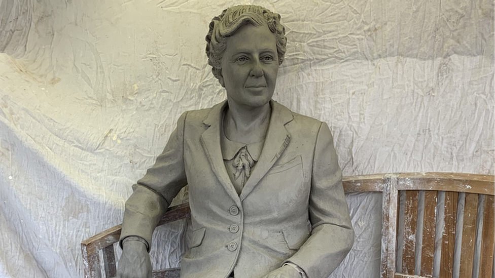 Agatha Christie sculpture