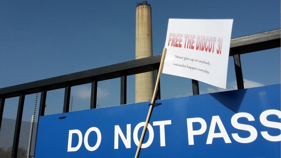 "Free the Didcot 3" sign at the site