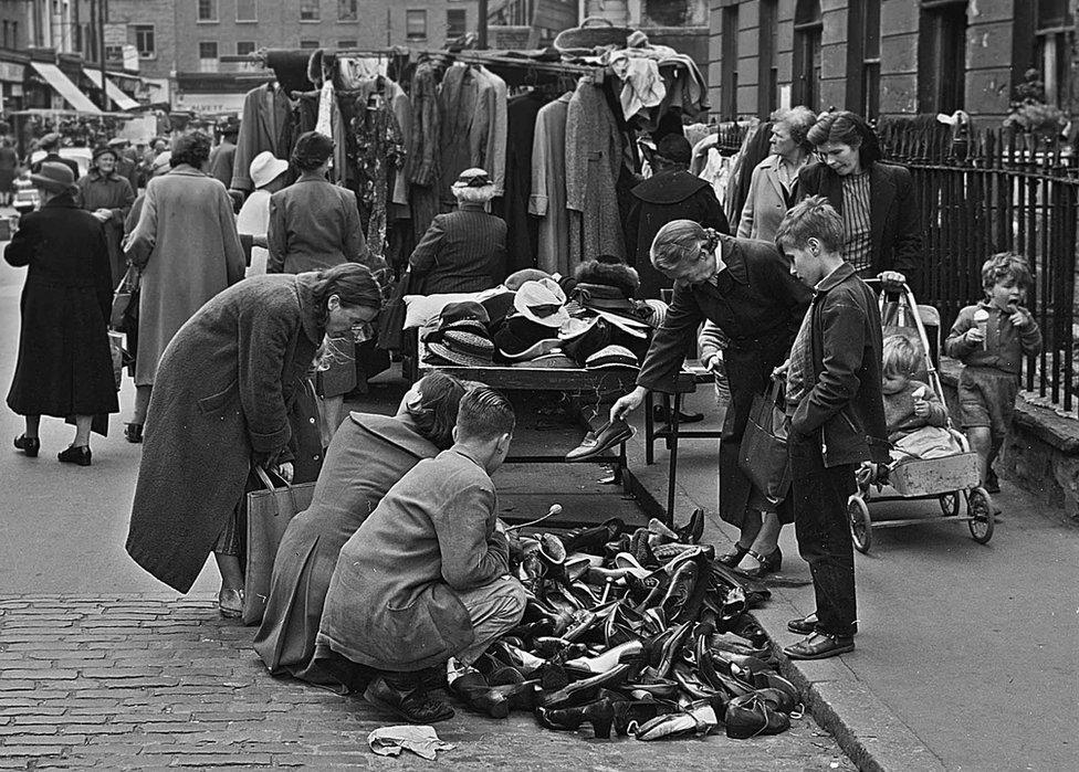 A market in London's East End, 1940