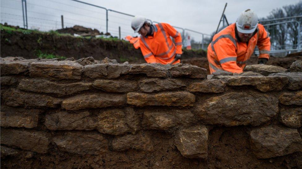 Archaeological dig in South Northamptonshire