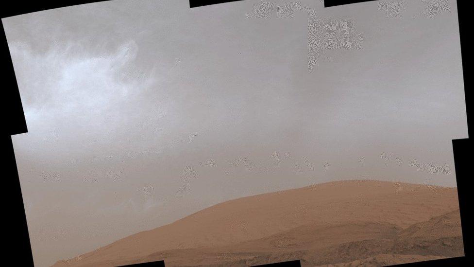 clouds in Mars