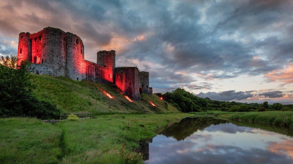 Carmarthenshire's Kidwelly Castle lit up in red to celebrate Wales' Euro 2016 success. Taken by Mathew Browne. If you would like your picture to be included, email it to newsonlinepictures@bbc.co.uk with your details and information about how you came to take the image. Your picture could feature in next week's gallery or on Twitter @BBCWalesNews, Facebook: BBC Wales News or Instagram: BBCWalesNews.